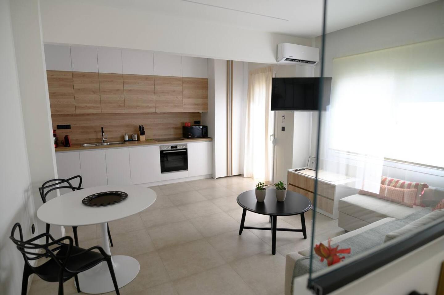 Lighthouse Apartments Alexandroupoli Bagian luar foto