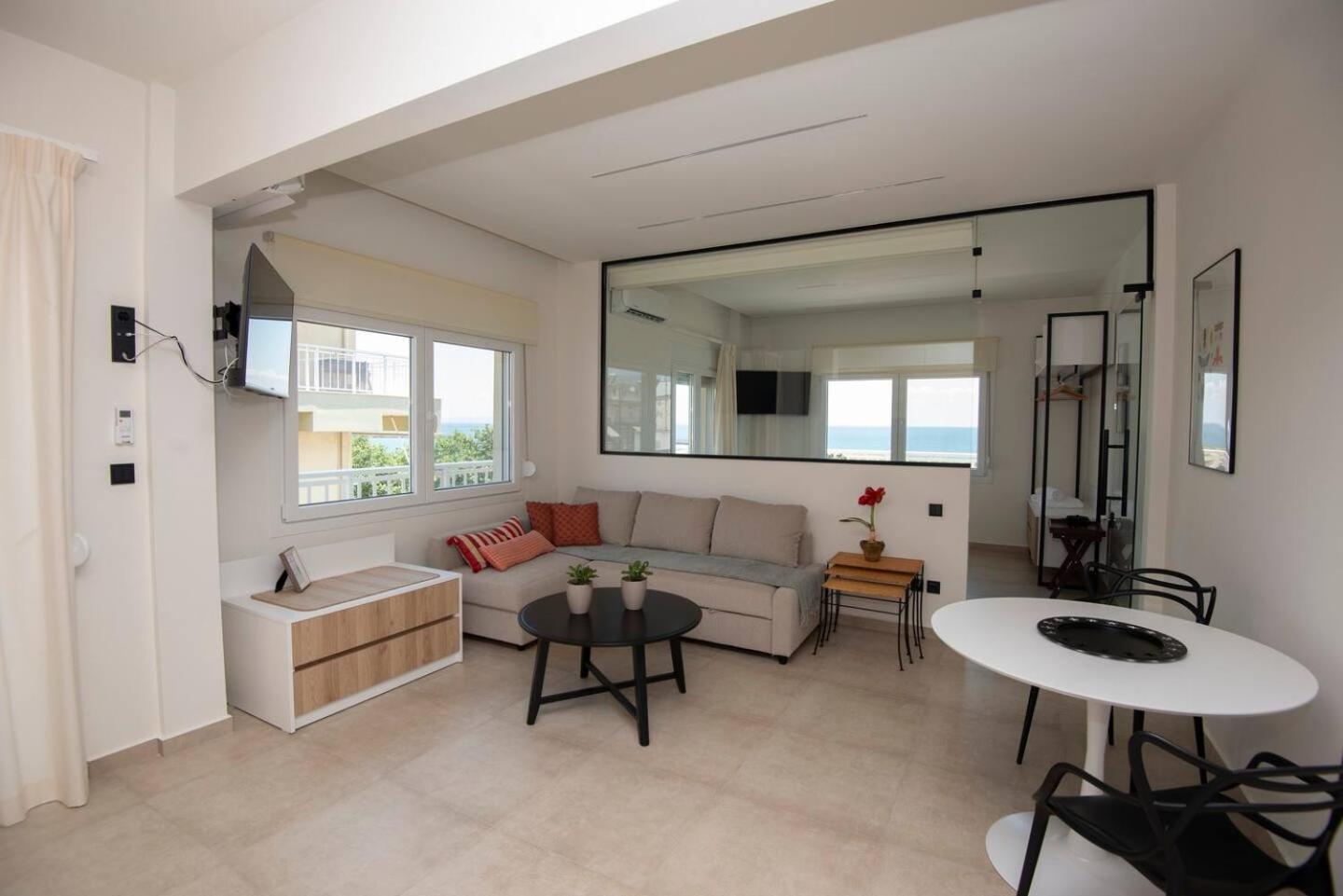 Lighthouse Apartments Alexandroupoli Bagian luar foto