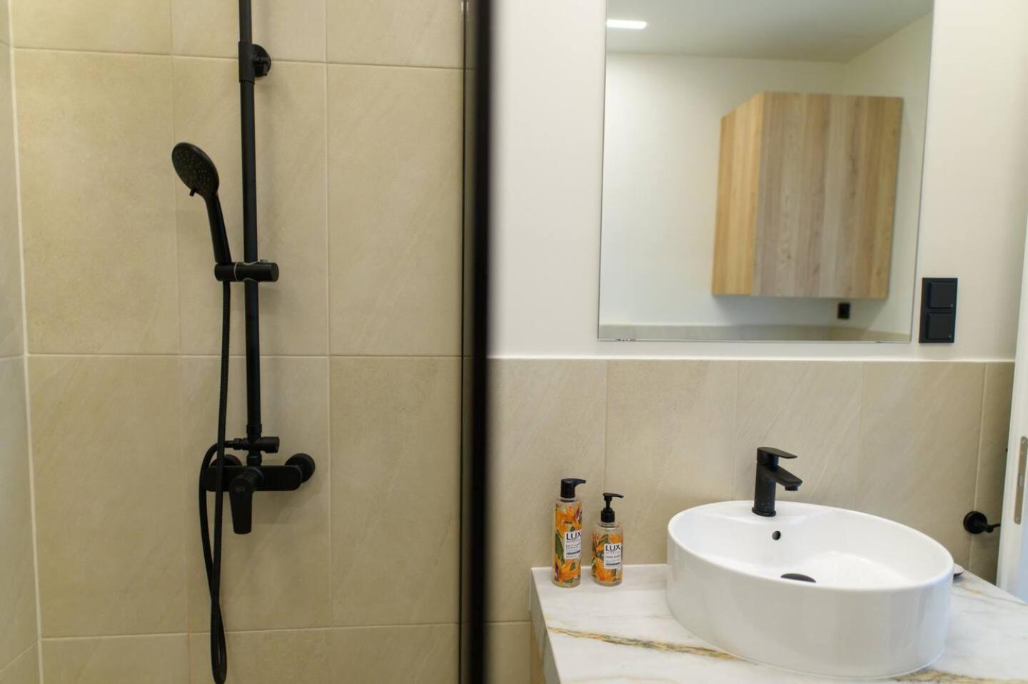 Lighthouse Apartments Alexandroupoli Bagian luar foto